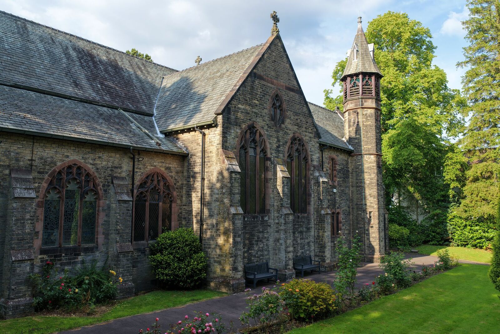 Christ Church Heaton, Markland Hill — photograph 1