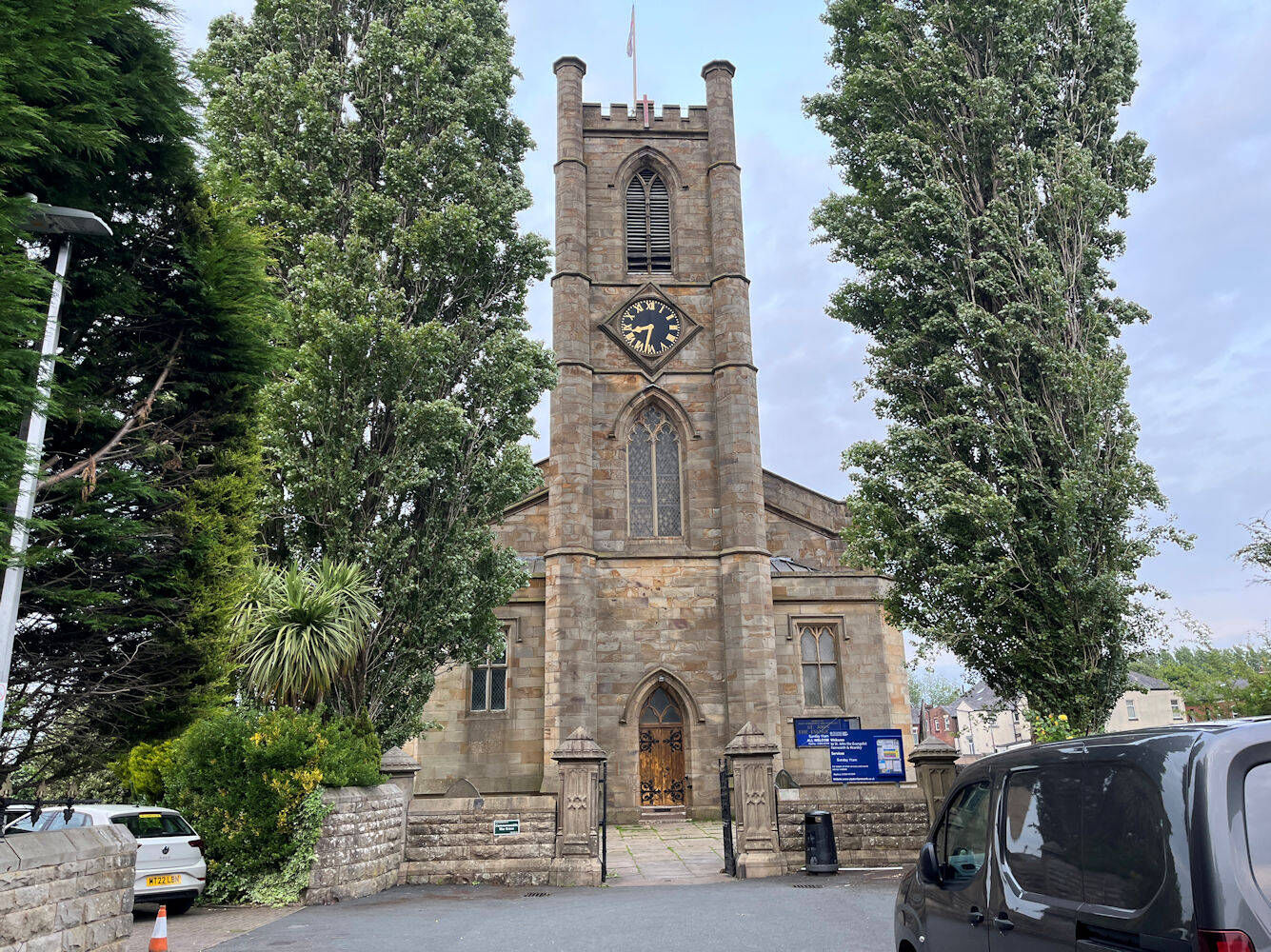 St John the Evangelist Church, Farnworth — photograph 1