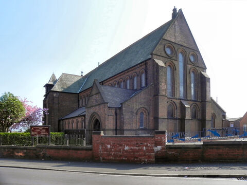 St Thomas the Apostle, Halliwell, Halliwell